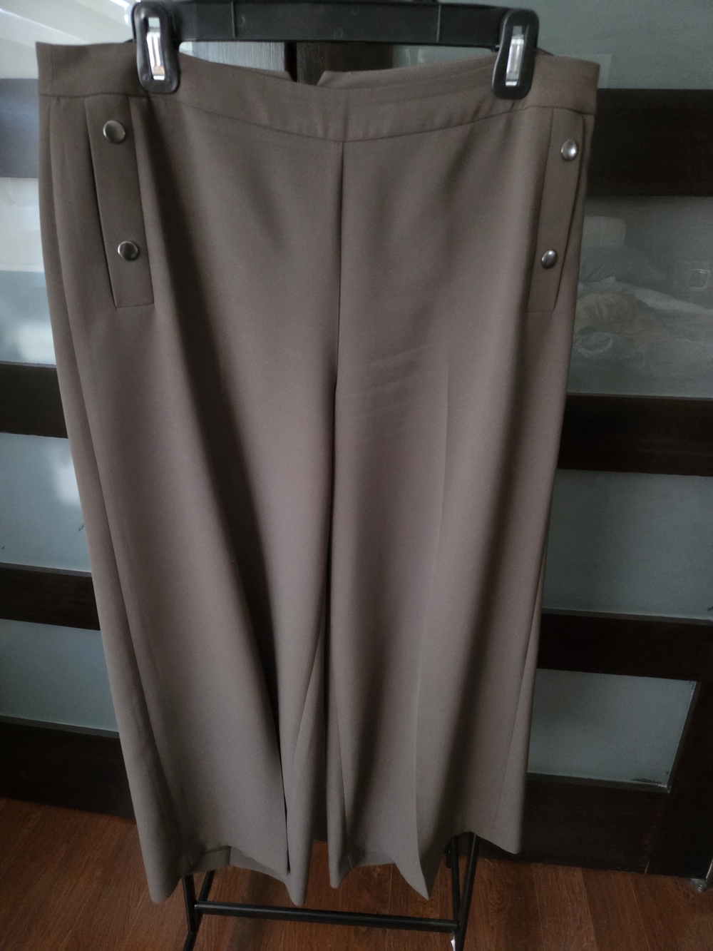 Classic Women’s Coulottes - Olive Green